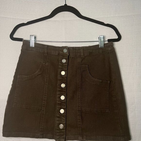 Altar’d State Button Up Mini Skirt with cargo pockets Medium Green - 0403 - Picture 2 of 3